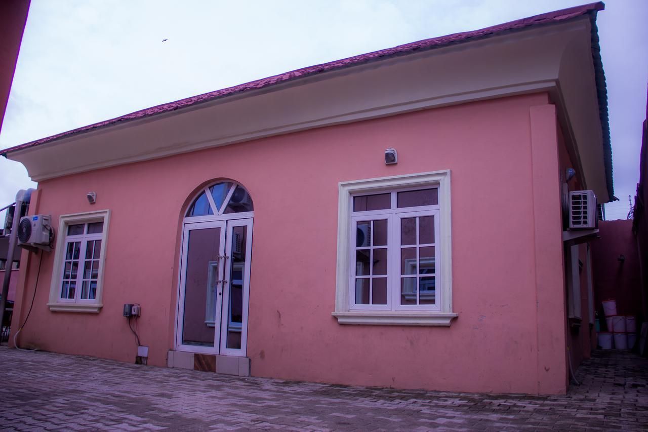 Glasshouse Hotel And Suites Egba Eksteriør bilde
