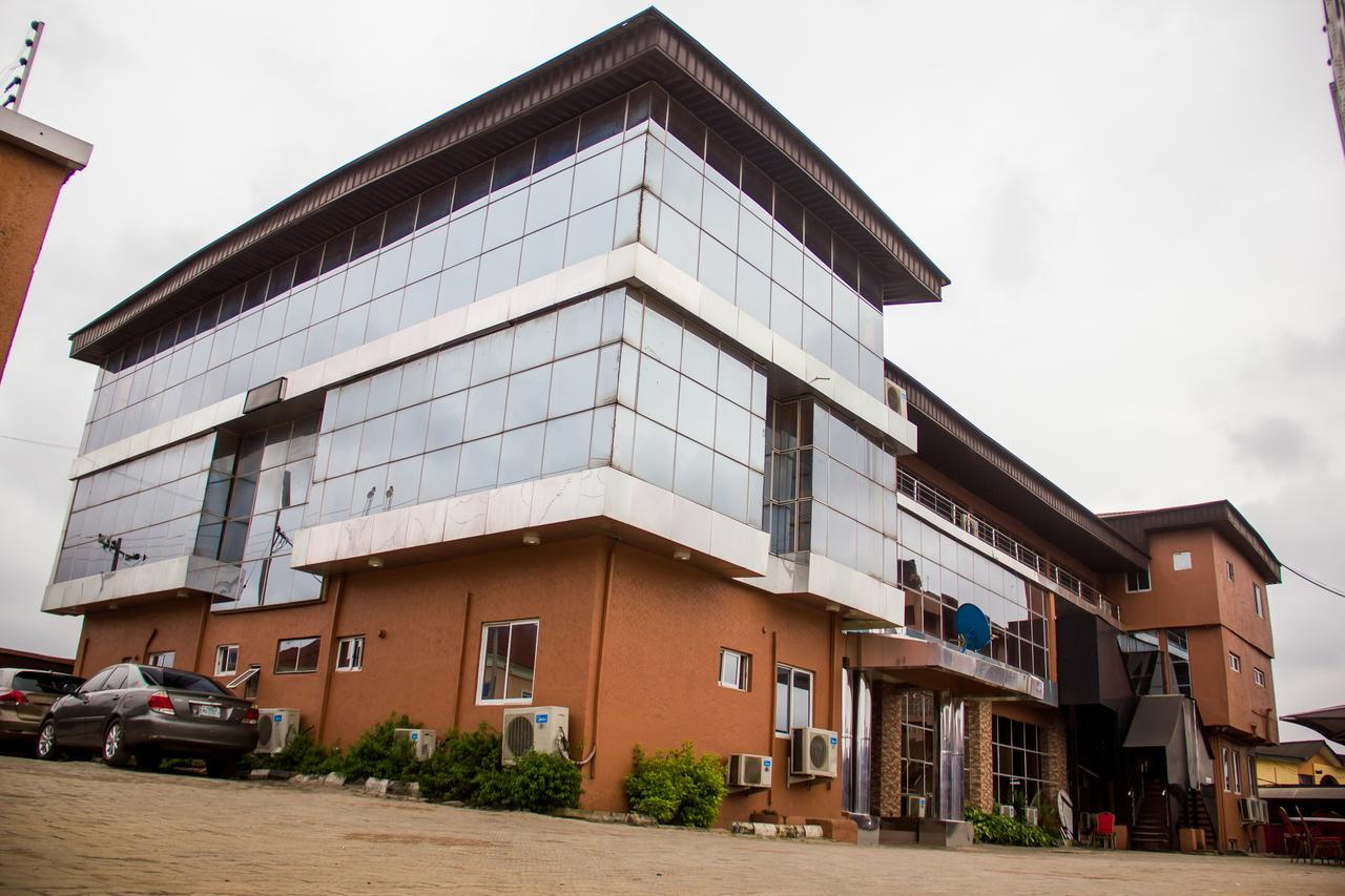 Glasshouse Hotel And Suites Egba Eksteriør bilde
